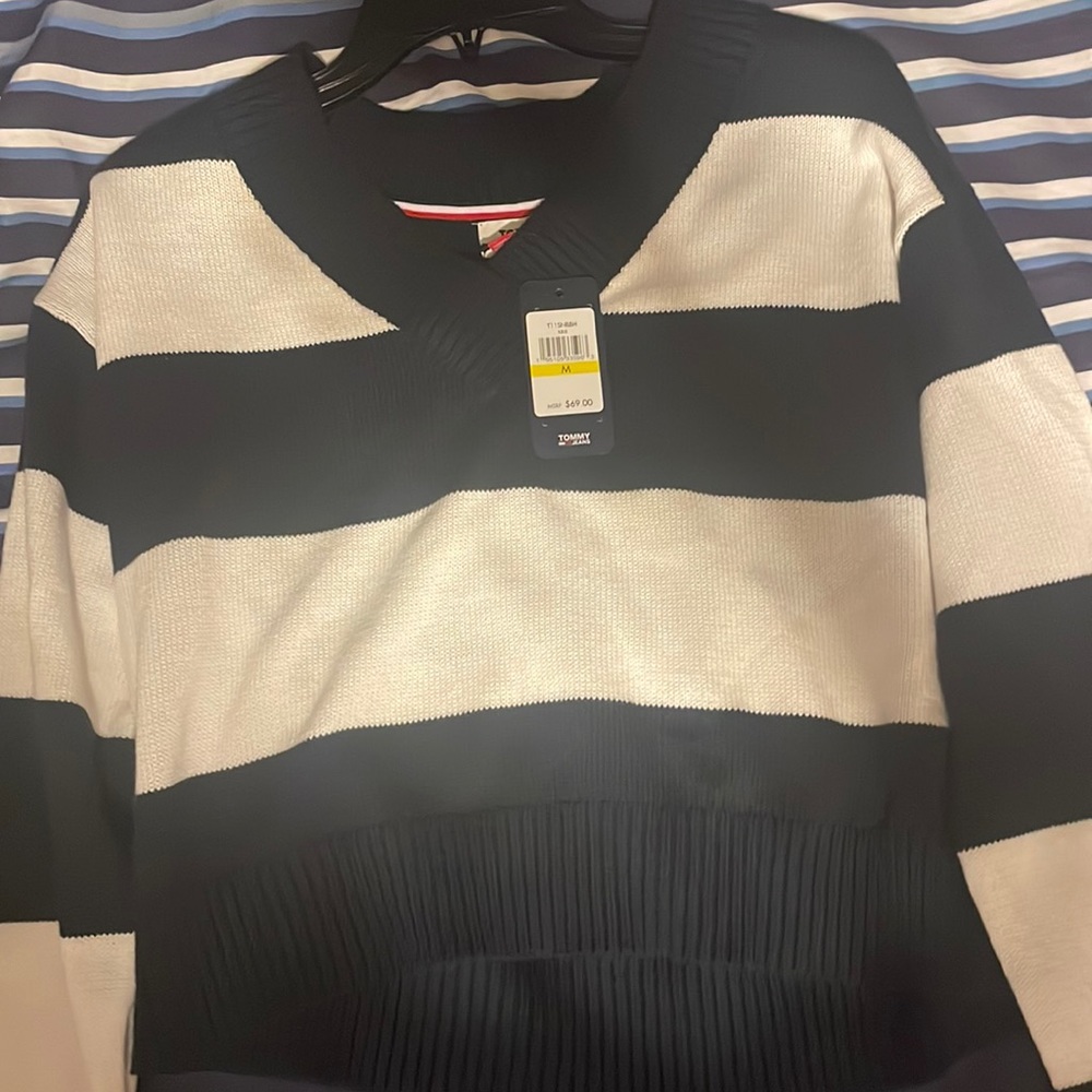 Tommy Hilfiger sweater